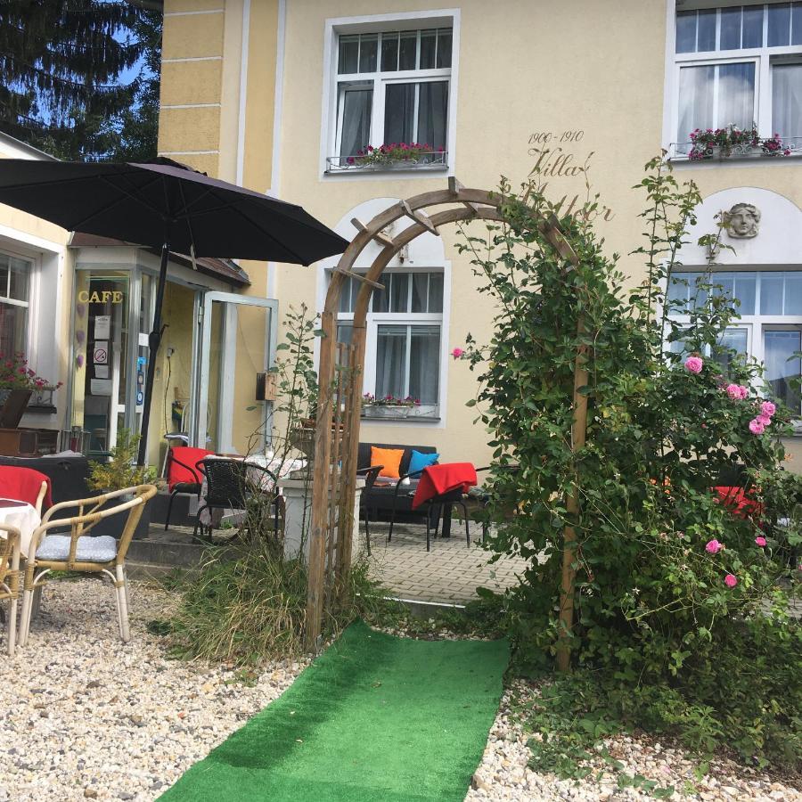 Villa Meteor Marianske Lazne Bagian luar foto