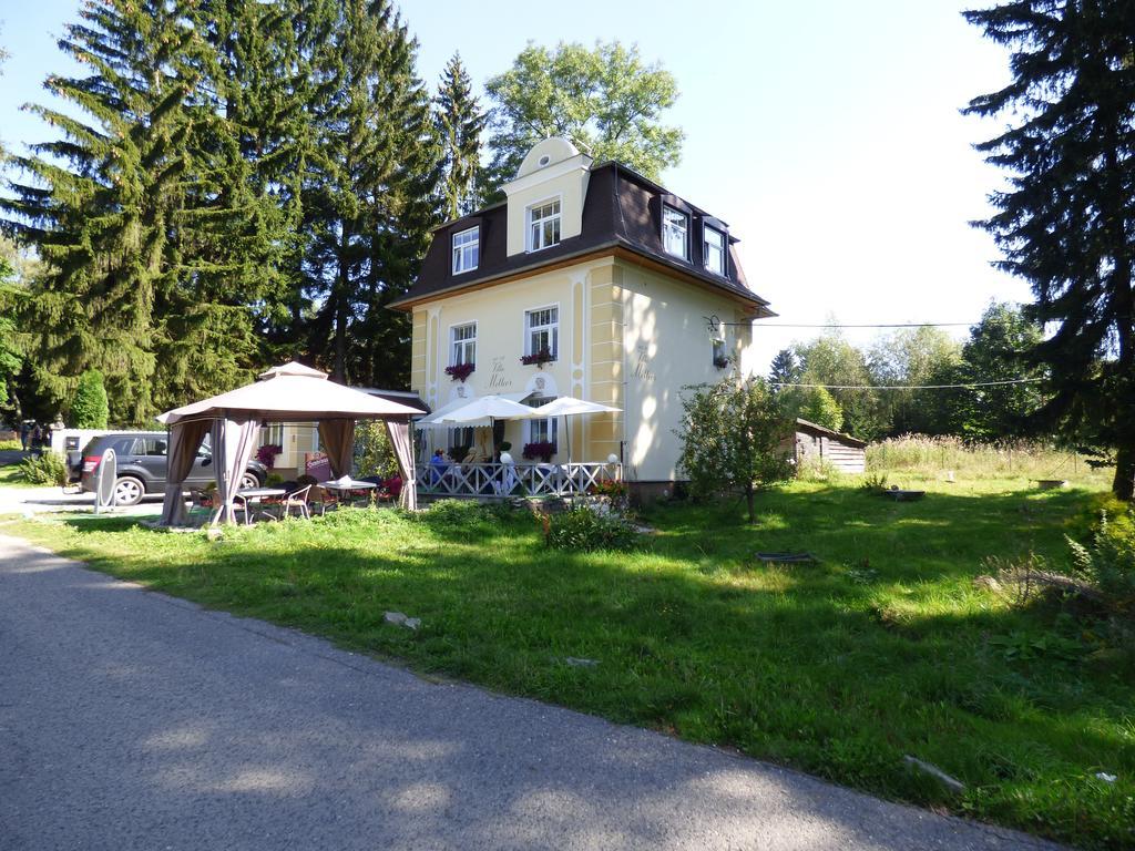Villa Meteor Marianske Lazne Bagian luar foto