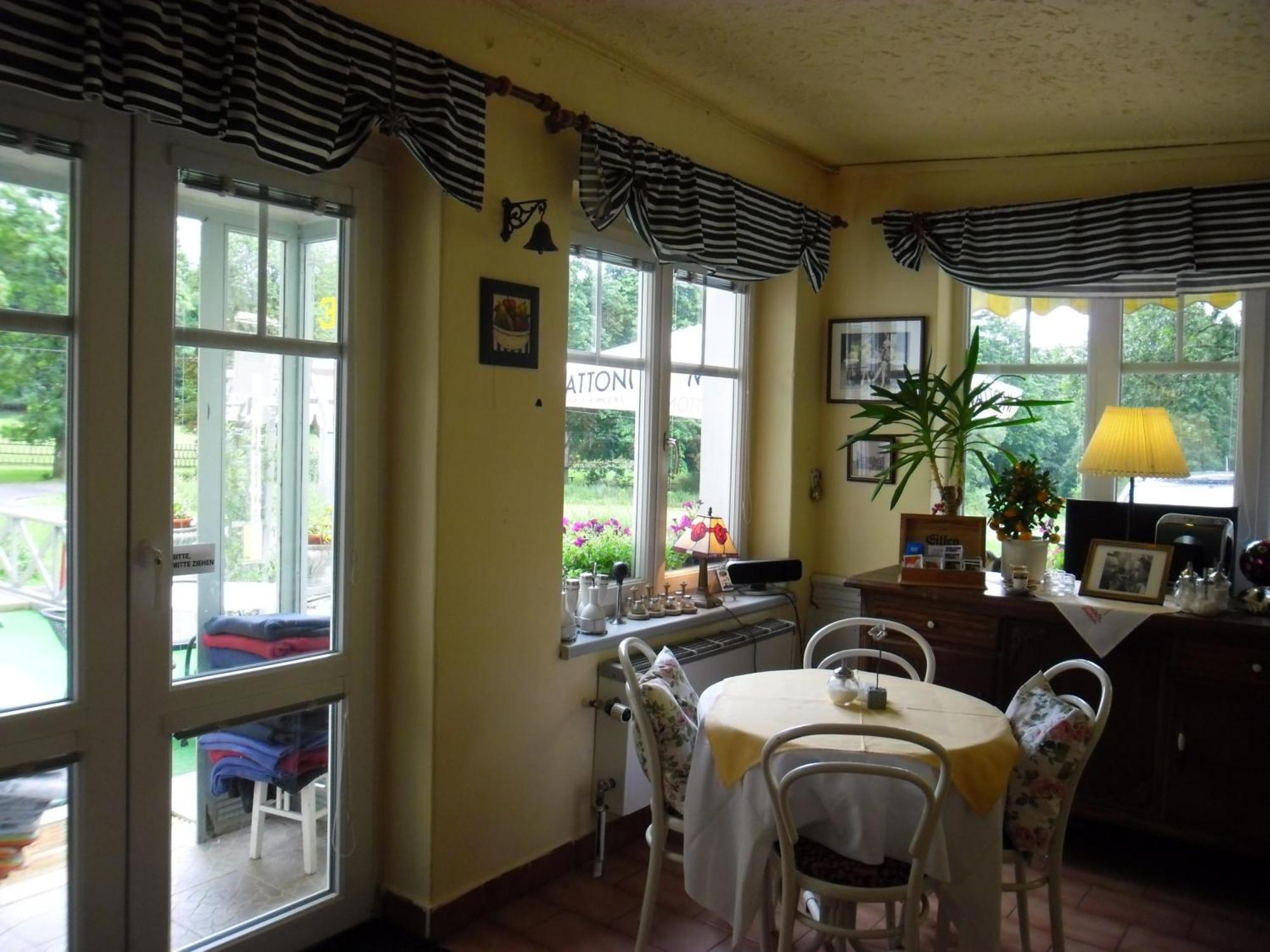 Villa Meteor Marianske Lazne Bagian luar foto