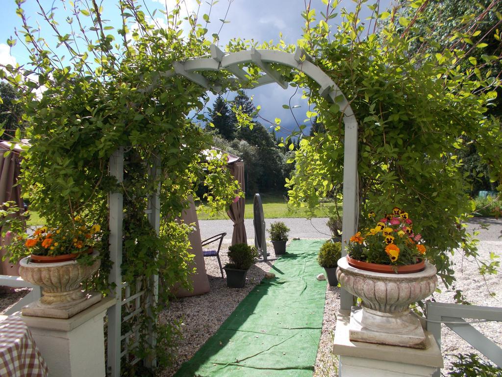 Villa Meteor Marianske Lazne Bagian luar foto