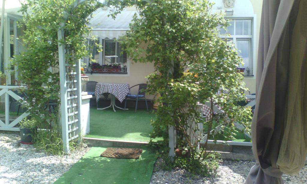 Villa Meteor Marianske Lazne Bagian luar foto